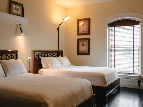 Hotel Place D'Armes : photo 1 de la chambre chambre classique avec 2 lits doubles