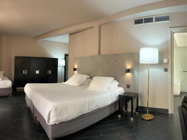 Hotel POZZO DI BORGO : photo 1 de la chambre chambre familiale