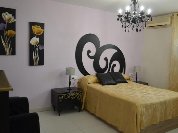 Hostal Mont Royal : photo 5 de la chambre chambre double ou lits jumeaux