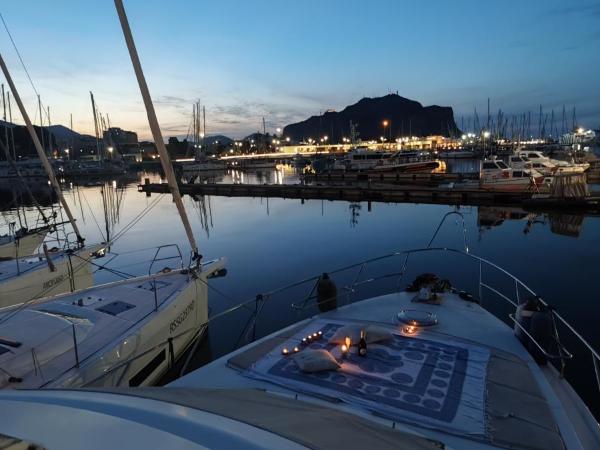 Moonlight Houseboat : photo 10 de la chambre mobile home