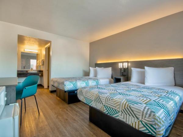 Motel 6-Albuquerque, NM - Carlisle : photo 6 de la chambre chambre quadruple