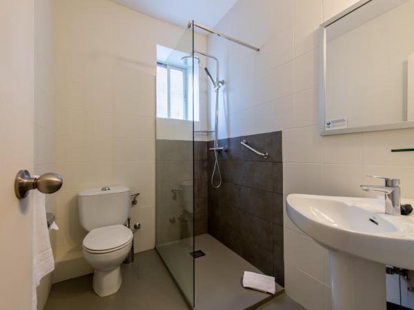 NeoMagna Madrid : photo 6 de la chambre chambre simple supérieure avec terrasse