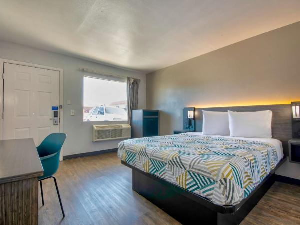 Motel 6-Albuquerque, NM - Carlisle : photo 2 de la chambre chambre double - accessible aux personnes à mobilité réduite 