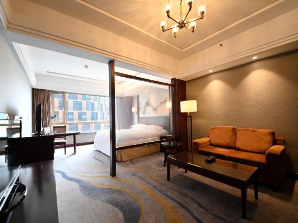 Crowne Plaza City Center Ningbo, an IHG Hotel - Near Ningbo Railway Station : photo 2 de la chambre chambre lit king-size premium
