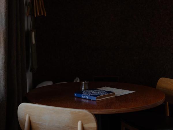 Sherwood : photo 3 de la chambre hébergement lit king-size standard - vue sur montagne