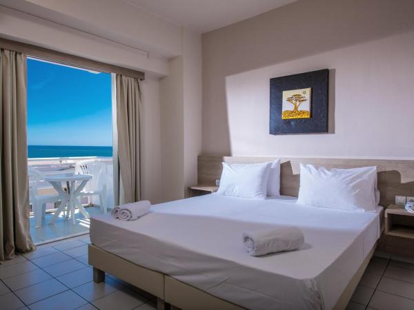 Porto Greco Village Beach Hotel : photo 6 de la chambre chambre double standard - vue sur mer