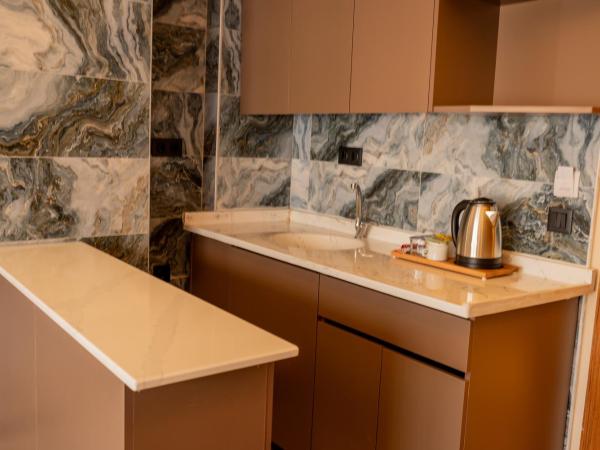 Vois Kemer Hotel : photo 9 de la chambre chambre familiale