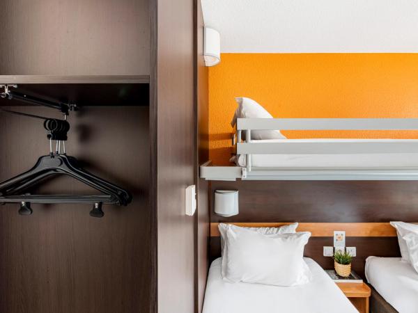 Première Classe Lyon Centre Gare Part Dieu : photo 4 de la chambre chambre triple standard