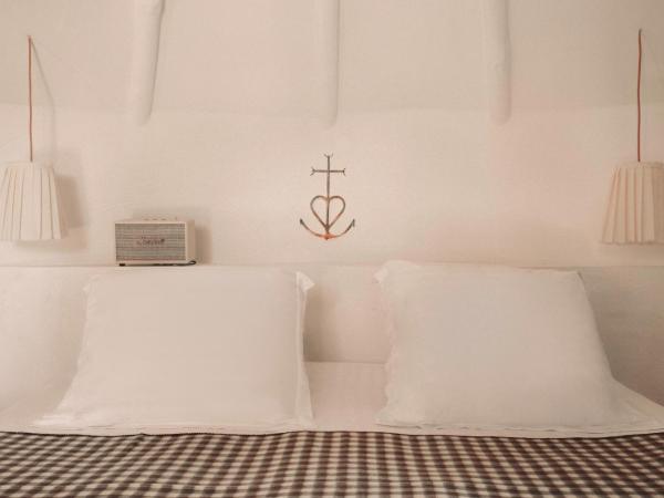 Les Bains Gardians : photo 1 de la chambre chambre double cabane de gardian