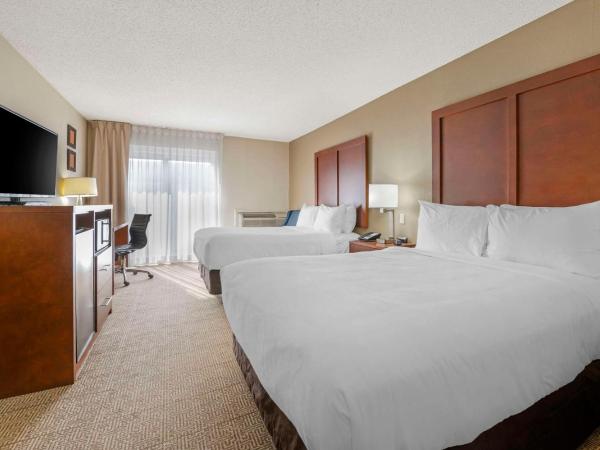 Comfort Inn & Suites North at the Pyramids : photo 2 de la chambre chambre double avec 2 lits doubles