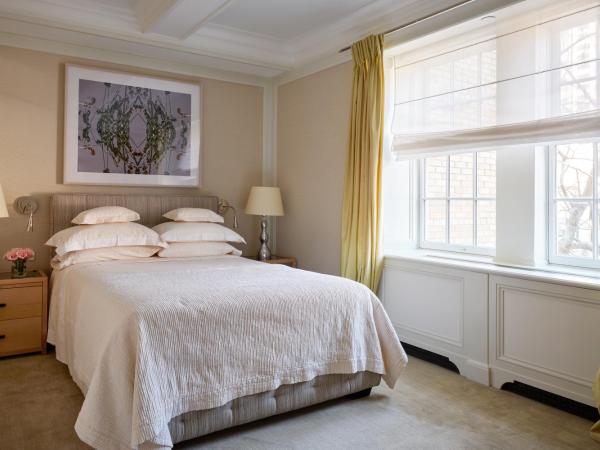 The Mark New York : photo 1 de la chambre chambre lit queen-size supérieure - cour