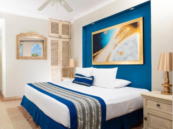 Blue Chairs Resort by the Sea - Adults Only : photo 2 de la chambre penthouse