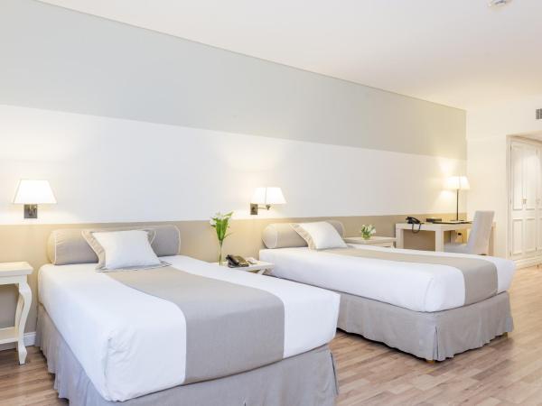 Loi Suites Recoleta Hotel : photo 1 de la chambre chambre lits jumeaux supérieure