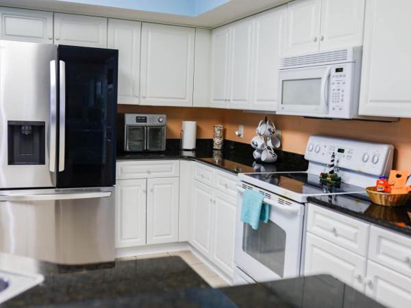 Waterway Villa! 1950sqft, End Unit, Ground Floor, Huge Pool! : photo 9 de la chambre villa 2 chambres :