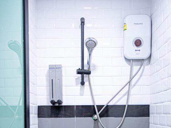 Travelier Hostel : photo 7 de la chambre lit dans dortoir mixte de 6 lits