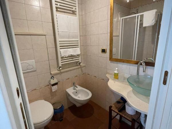 Ai Savoia B&B - Guest House : photo 8 de la chambre chambre double standard