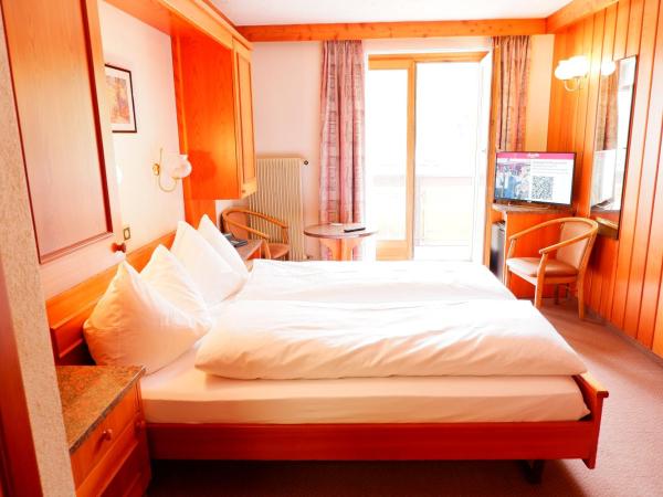 Hotel Christiania Saas-Fee : photo 1 de la chambre chambre double Économique