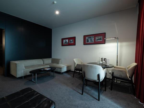 Axis Viana Business & SPA Hotel : photo 3 de la chambre suite - vue sur montagne