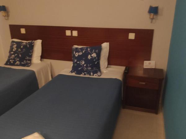 Hotel Alnacir : photo 3 de la chambre chambre lits jumeaux