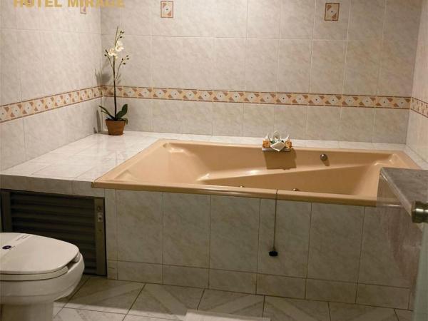 Hotel Mirage - Centro Histórico de Querétaro : photo 3 de la chambre suite junior