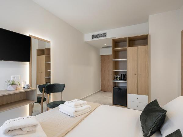 Marron Lifestyle Hotel : photo 2 de la chambre chambre double avec balcon