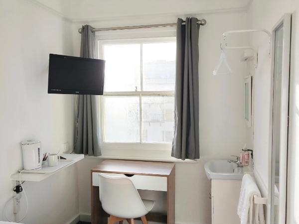 Central Wave : photo 4 de la chambre chambre simple basique - vue sur mer