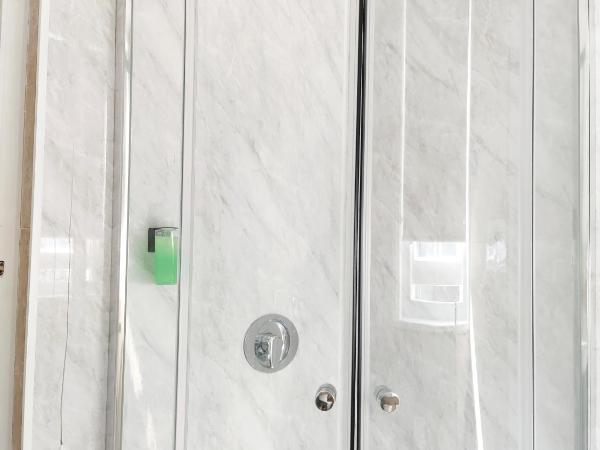 Central Wave : photo 4 de la chambre chambre simple avec salle de bains commune