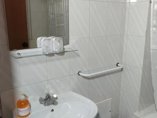 Hotel Alnacir : photo 8 de la chambre chambre lits jumeaux