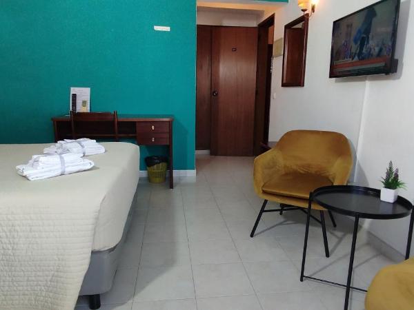 Hotel Alnacir : photo 5 de la chambre chambre double ou lits jumeaux avec balcon