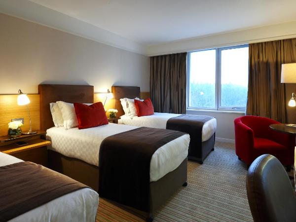 The River Lee Hotel a member of The Doyle Collection : photo 1 de la chambre chambre triple classique