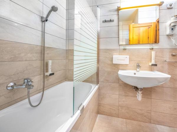 Corvin Hotel Budapest Residence : photo 8 de la chambre appartement