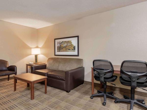 Extended Stay America Suites - Houston - Med Ctr - NRG Park - Kirby : photo 3 de la chambre studio de luxe avec 2 lits queen-size - non-fumeurs