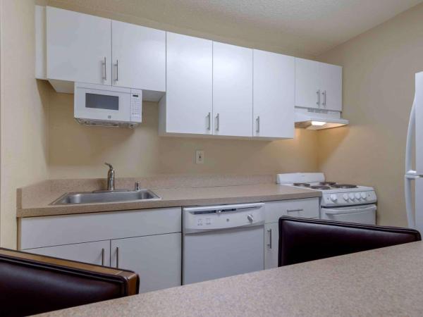 Extended Stay America Select Suites - Atlanta - Vinings : photo 4 de la chambre studio de luxe avec 1 lit queen-size - non-fumeurs