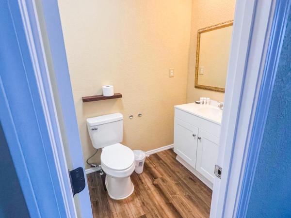 Crepe Myrtle by OYO : photo 9 de la chambre 2 bedroom suite with kitchenette