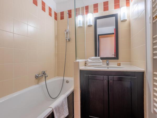 Résidence Pierre & Vacances Le Tikal : photo 9 de la chambre appartement 2 chambres (8 personnes)