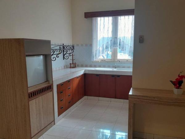 Puri Sawo Manila Residence : photo 4 de la chambre suite