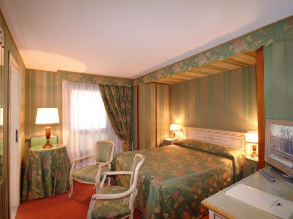 Albergo Cavalletto & Doge Orseolo : photo 1 de la chambre chambre double classique - vue sur le canal