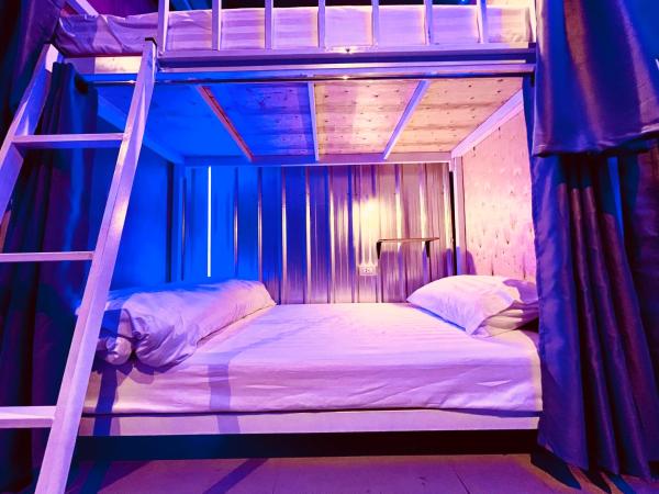 The Lab Sleep Hostel : photo 2 de la chambre dortoir mixte de 10 lits