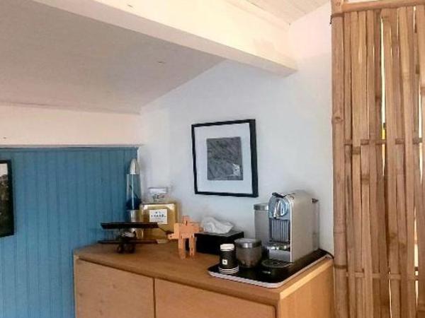 Petit Cocon entre terrasse et piscine : photo 3 de la chambre chambre double