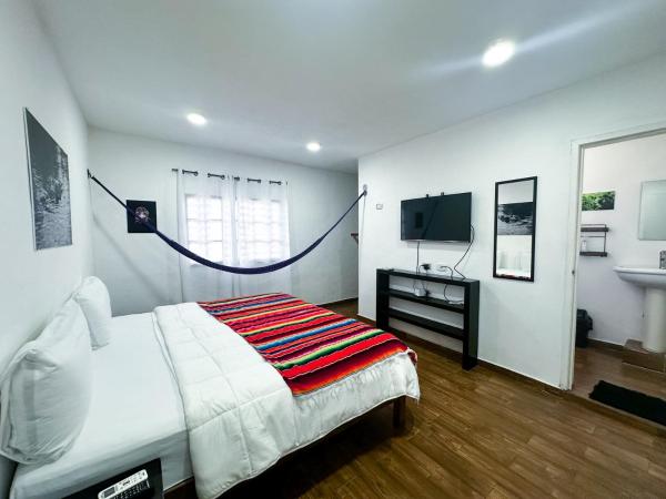 La Perle Noire - Auberge : photo 6 de la chambre chambre lit king-size