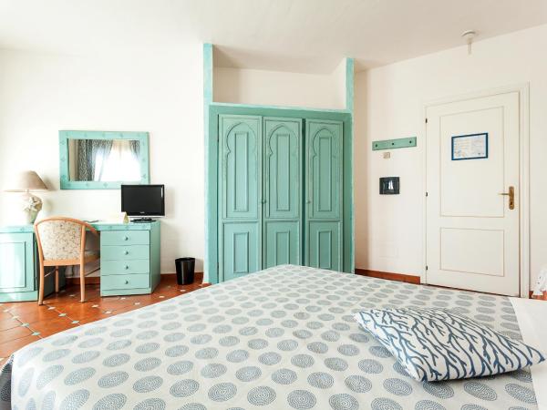 Hotel Stefania Boutique Hotel by the Beach : photo 3 de la chambre chambre triple basique