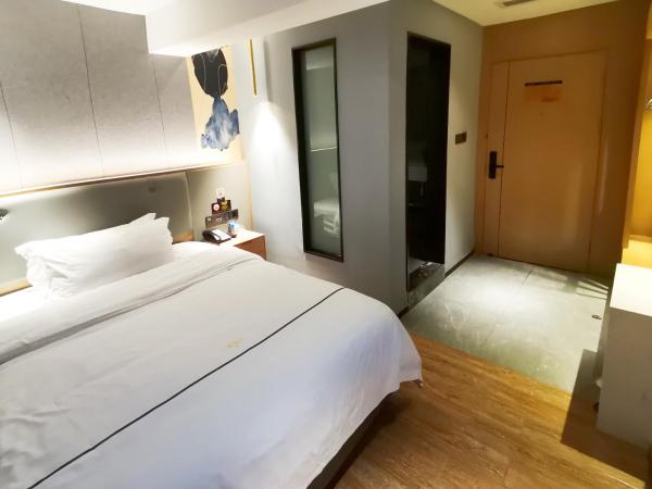 Lanerz Hotel - Shenzhen Futian District Huaqiang Road Metro Station : photo 4 de la chambre chambre supérieure lit queen-size