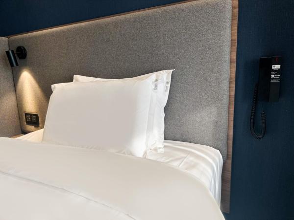 Holiday Inn Express Tianjin Airport East, an IHG Hotel : photo 1 de la chambre chambre lit king-size standard