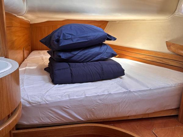 Voilier à quai : photo 3 de la chambre mobile home