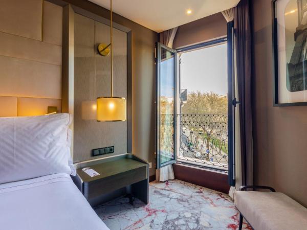 TURIM Boulevard Hotel : photo 4 de la chambre chambre lits jumeaux supérieure - vue sur avenue