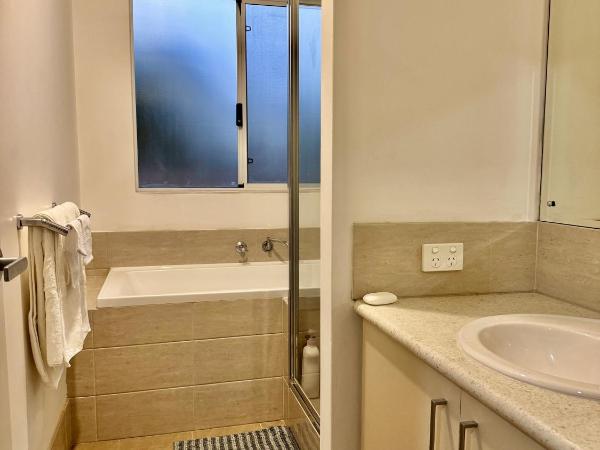 43 Drew Road Ardross WA 6153 : photo 4 de la chambre chambre double