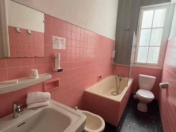 Hotel De France : photo 7 de la chambre chambre lits jumeaux classique