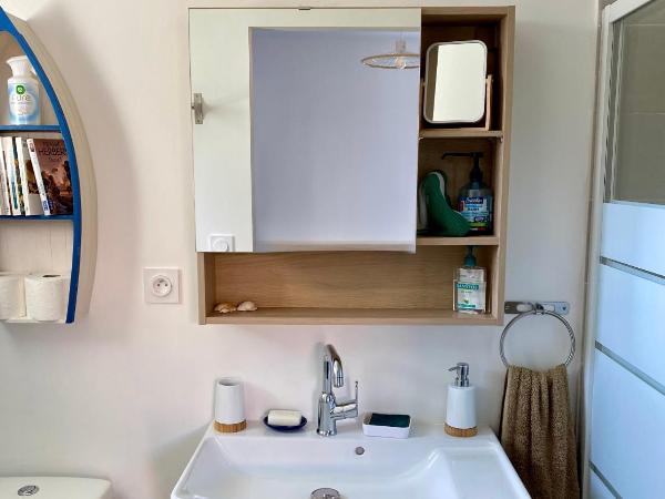 Chambre indépendante et paisible dans maison neuve : photo 3 de la chambre chambre double avec salle de bains privative