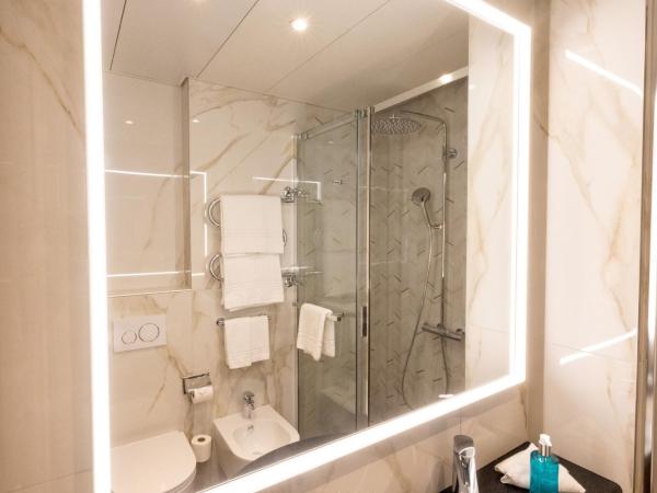 International au Lac Historic Lakeside Hotel : photo 4 de la chambre chambre double classique