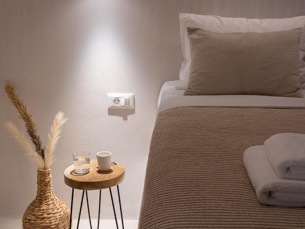 Lotus iΝ & Aroma iN , Mykonos Town : photo 5 de la chambre chambre double deluxe avec balcon